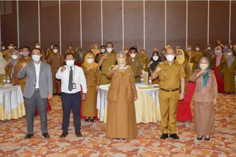 Kepala SDGs UBL menjadi narasumber dalam acara Rapat Koordinasi Bidang Perencanaan Pemerintahan dan Pembangunan Manusia Bappeda Se-Provinsi Lampung